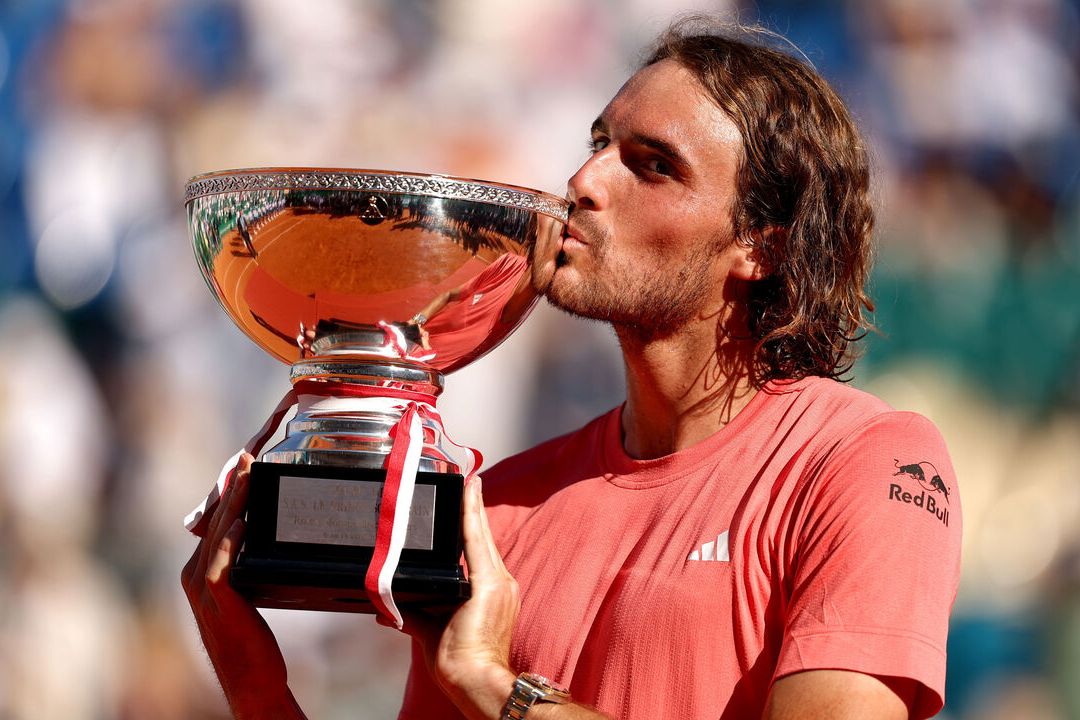 年终总决赛逆转ATP总决赛,西西帕斯点燃赛场 年终总决赛逆转ATP总决赛,西西帕斯点燃赛场