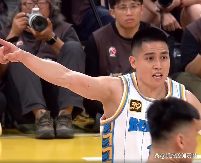 广州队轻取江苏队，胡金秋点燃赛场