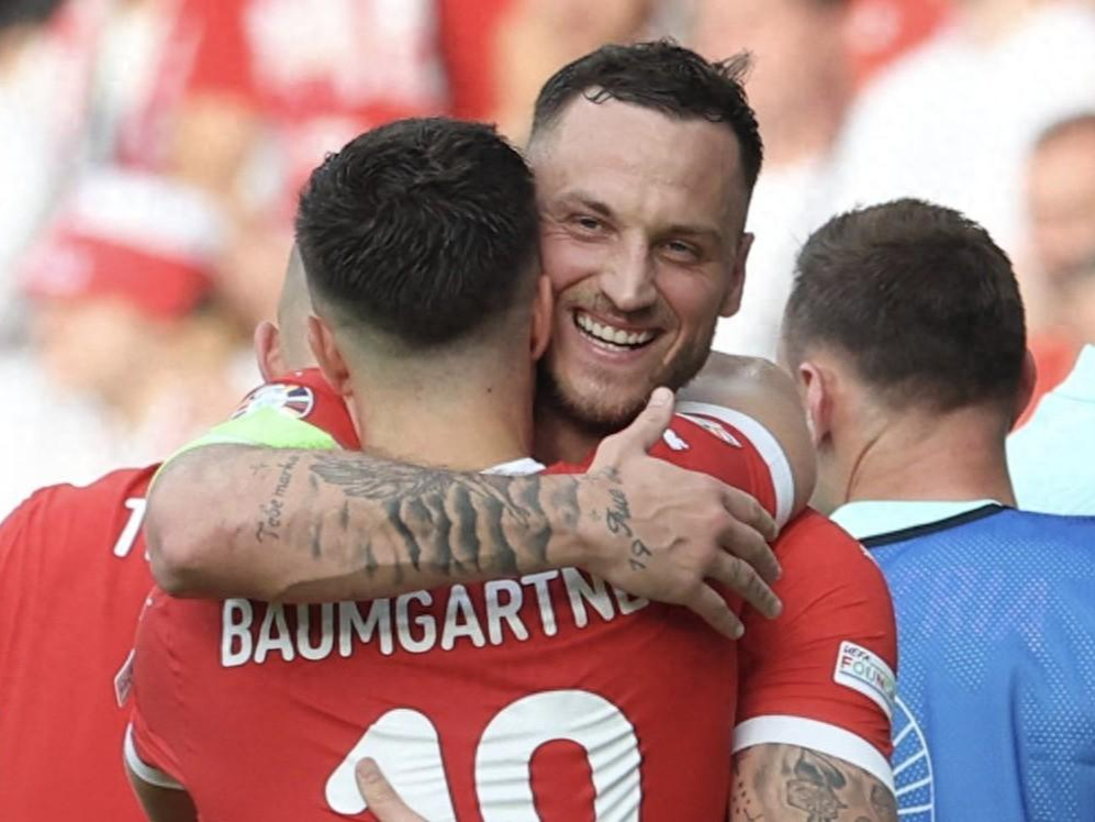 波兰队横扫德国队，波尔惊艳四座