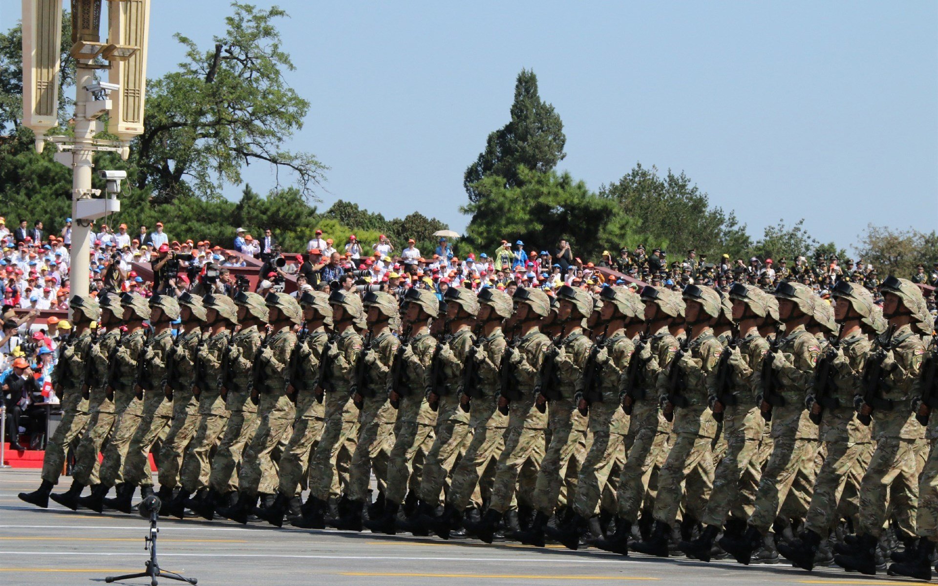 双杯鏖战，梅德韦杰夫如何在联合杯与戴维斯杯中惊艳四座？