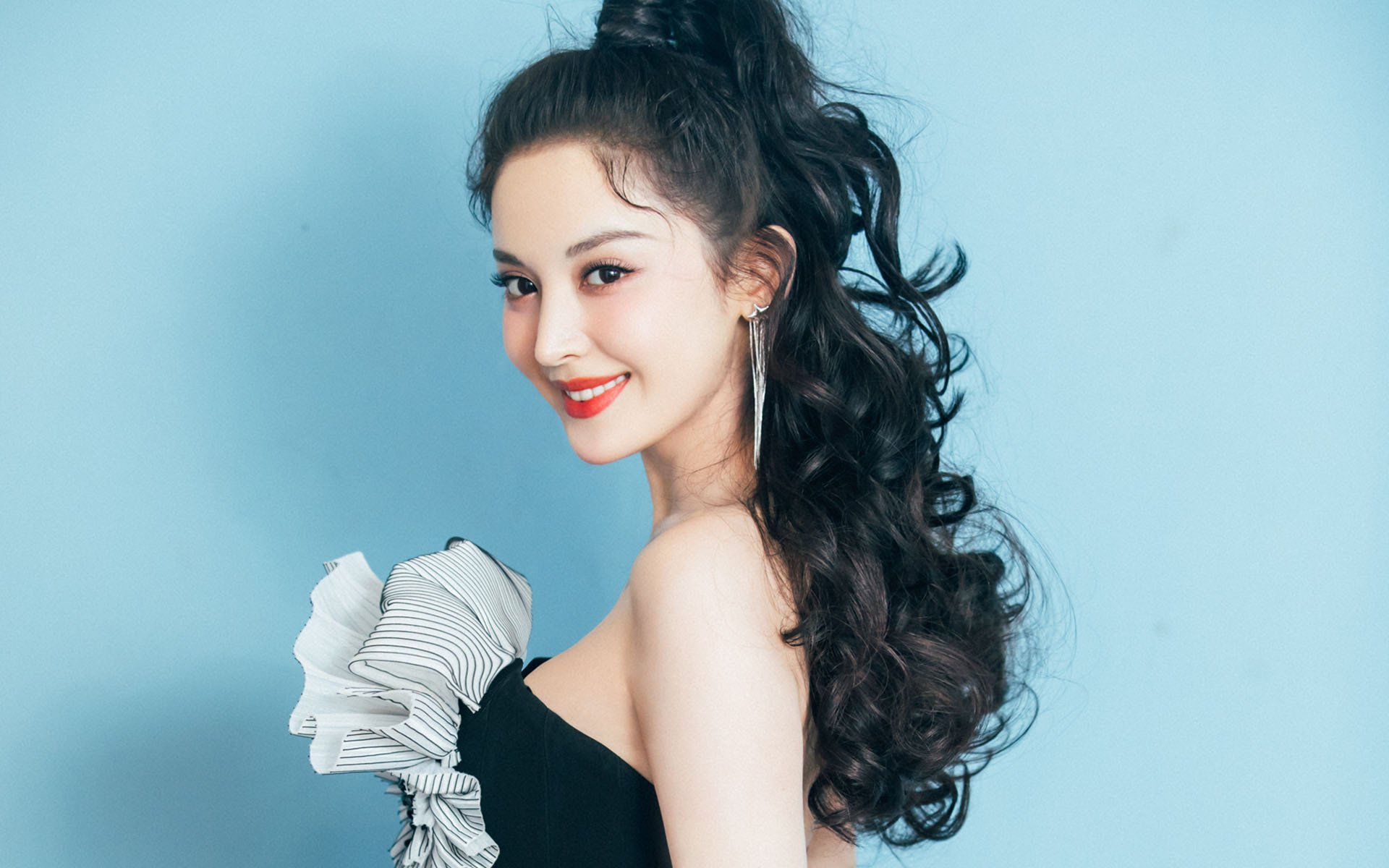 德甲上演热火式狂飙，拜仁多特上演连续得分压制