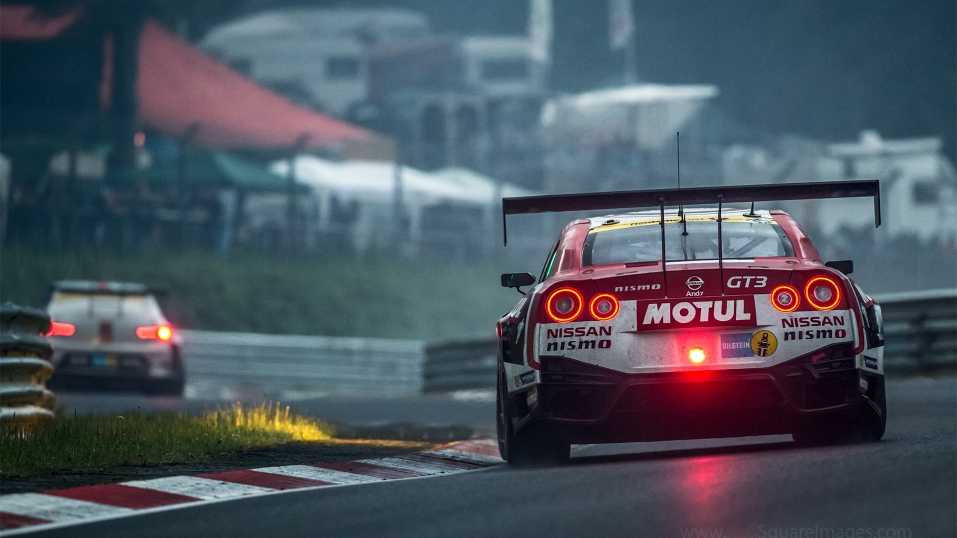 绿茵掌局者，从迪巴拉的灵动笔触到墨西哥的钢铁意志—论现代足球的掌控艺术